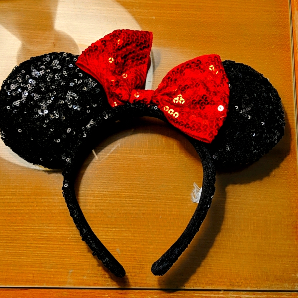 Sequin Minnie Mouse ears
